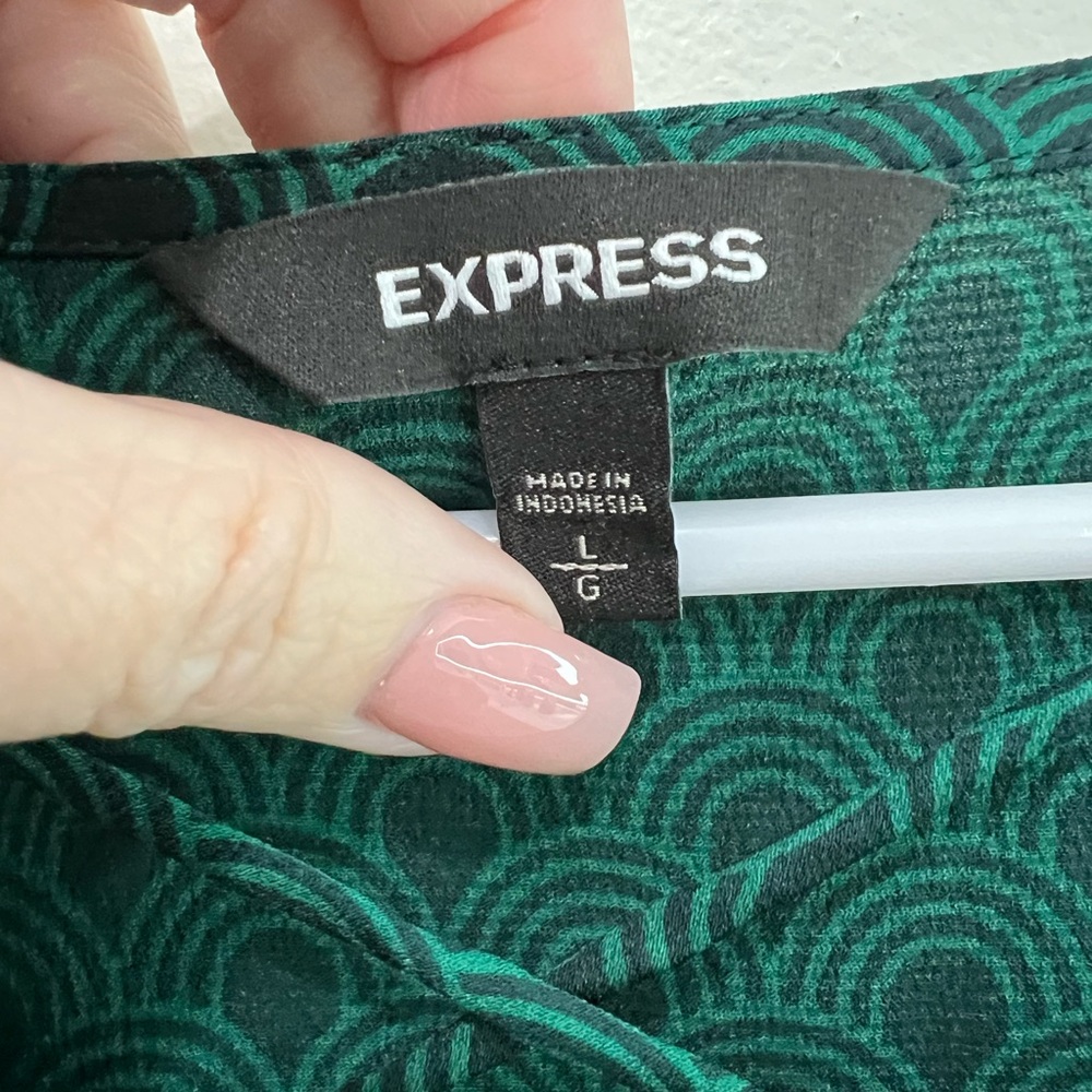 Express Emerald Patterned Blouse - image 3